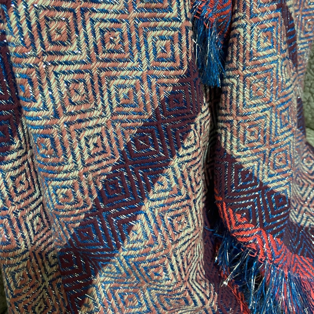 Sunwear Women Secret Throw. - Picture 6 of 12
